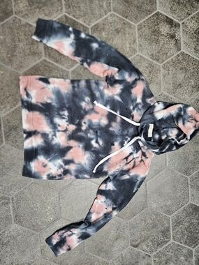 Madden Girl pink + black tie-dye distressed hoodie Size Xs